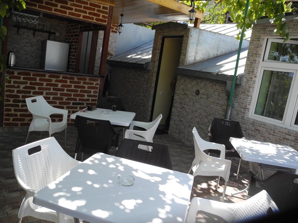 Cherdachok Tbilisi Exterior foto